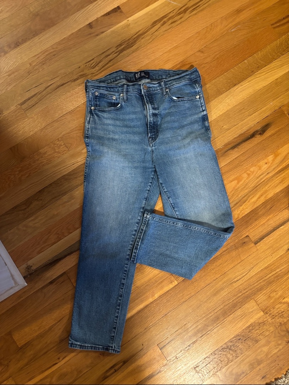 GAP Women's High-Rise Jeans - Medium Blue Wash